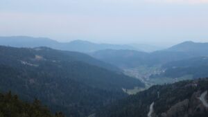 Dieses Bild zeigt eine Webcam-Aufnahme vom Achertal, aufgenommen am Montag, den 23.03.2026 um 06:40 Uhr. Die Temperatur betrug 5°C.