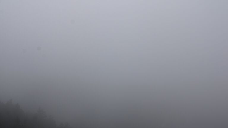 Dieses Bild zeigt eine Webcam-Aufnahme vom Achertal, aufgenommen am Freitag, den 26.09.2025 um 14:10 Uhr. Die Temperatur betrug 7.4°C.