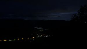 Dieses Bild zeigt eine Webcam-Aufnahme vom Achertal, aufgenommen am Mittwoch, den 03.06.2026 um 04:00 Uhr. Die Temperatur betrug 9.7°C.