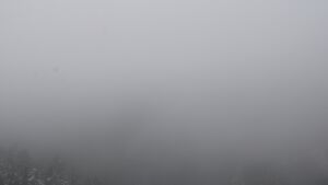 Dieses Bild zeigt eine Webcam-Aufnahme vom Achertal, aufgenommen am Freitag, den 28.11.2025 um 11:10 Uhr. Die Temperatur betrug 2.7°C.