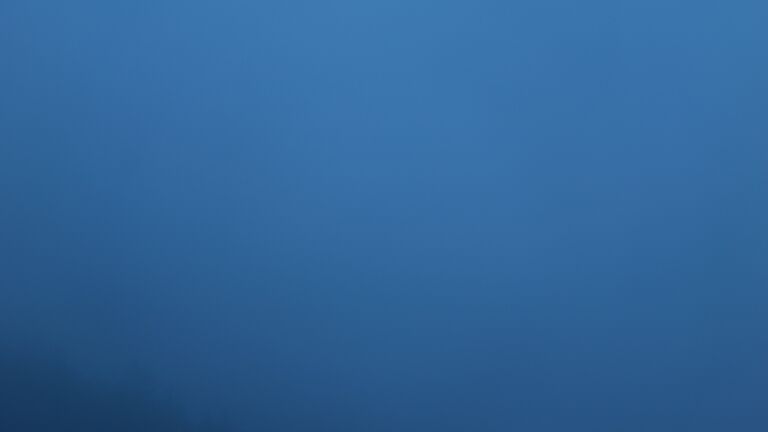 Dieses Bild zeigt eine Webcam-Aufnahme vom Achertal, aufgenommen am Sonntag, den 07.12.2025 um 17:00 Uhr. Die Temperatur betrug 5.5°C.