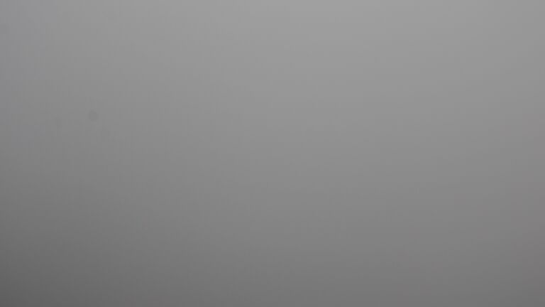 Dieses Bild zeigt eine Webcam-Aufnahme vom Achertal, aufgenommen am Sonntag, den 27.07.2025 um 07:30 Uhr. Die Temperatur betrug 13.1°C.