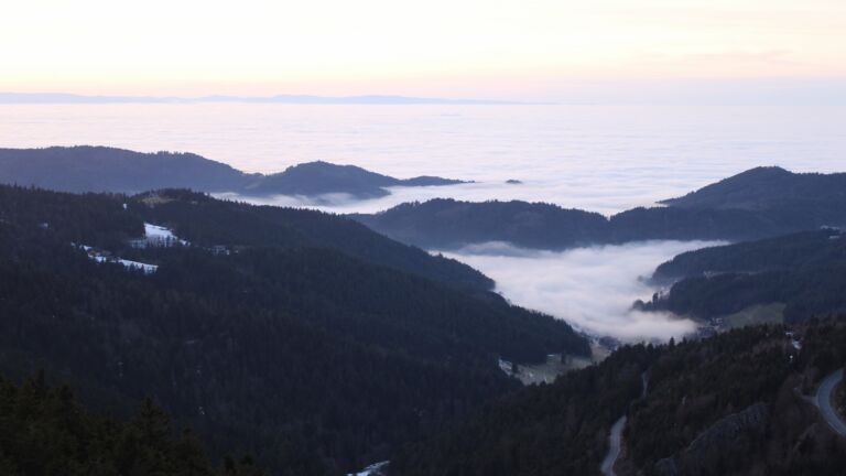 Dieses Bild zeigt eine Webcam-Aufnahme vom Achertal, aufgenommen am Mittwoch, den 21.01.2026 um 17:10 Uhr. Die Temperatur betrug 4.2°C.