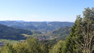 Dieses Bild zeigt eine Webcam-Aufnahme vom Achertal, aufgenommen am Sonntag, den 27.09.2026 um 11:40 Uhr. Die Temperatur betrug 27.2°C.