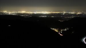 Dieses Bild zeigt eine Webcam-Aufnahme vom Achertal, aufgenommen am Dienstag, den 07.04.2026 um 23:00 Uhr. Die Temperatur betrug 9.4°C.