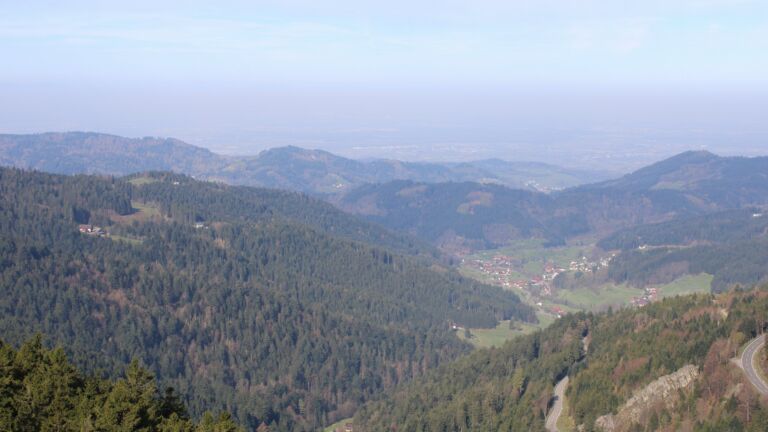 Dieses Bild zeigt eine Webcam-Aufnahme vom Achertal, aufgenommen am Samstag, den 11.04.2026 um 09:50 Uhr. Die Temperatur betrug 11.2°C.