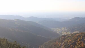 Dieses Bild zeigt eine Webcam-Aufnahme vom Achertal, aufgenommen am Samstag, den 18.10.2025 um 17:10 Uhr. Die Temperatur betrug 7.3°C.