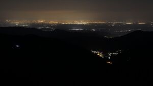 Dieses Bild zeigt eine Webcam-Aufnahme vom Achertal, aufgenommen am Montag, den 23.03.2026 um 03:00 Uhr. Die Temperatur betrug 6.3°C.