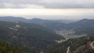 Dieses Bild zeigt eine Webcam-Aufnahme vom Achertal, aufgenommen am Dienstag, den 17.03.2026 um 16:00 Uhr. Die Temperatur betrug 5.2°C.