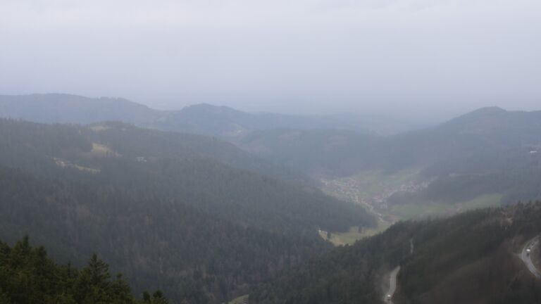 Dieses Bild zeigt eine Webcam-Aufnahme vom Achertal, aufgenommen am Mittwoch, den 11.03.2026 um 15:30 Uhr. Die Temperatur betrug 6°C.