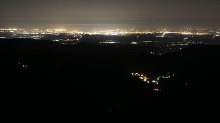 Dieses Bild zeigt eine Webcam-Aufnahme vom Achertal, aufgenommen am Freitag, den 19.09.2025 um 05:40 Uhr. Die Temperatur betrug 16.7°C.
