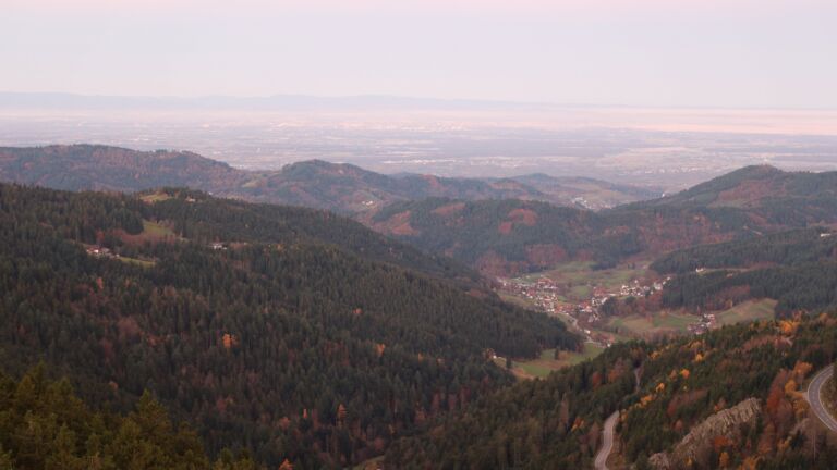 Dieses Bild zeigt eine Webcam-Aufnahme vom Achertal, aufgenommen am Mittwoch, den 05.11.2025 um 07:10 Uhr. Die Temperatur betrug 11.5°C.