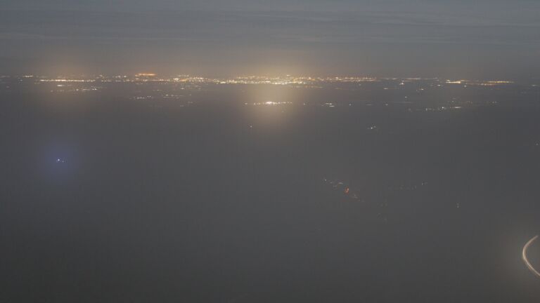 Dieses Bild zeigt eine Webcam-Aufnahme vom Achertal, aufgenommen am Samstag, den 06.12.2025 um 00:30 Uhr. Die Temperatur betrug -1.2°C.