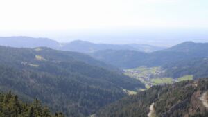 Dieses Bild zeigt eine Webcam-Aufnahme vom Achertal, aufgenommen am Montag, den 06.04.2026 um 16:50 Uhr. Die Temperatur betrug 11.2°C.