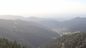 Dieses Bild zeigt eine Webcam-Aufnahme vom Achertal, aufgenommen am Mittwoch, den 17.09.2025 um 17:50 Uhr. Die Temperatur betrug 13.1°C.