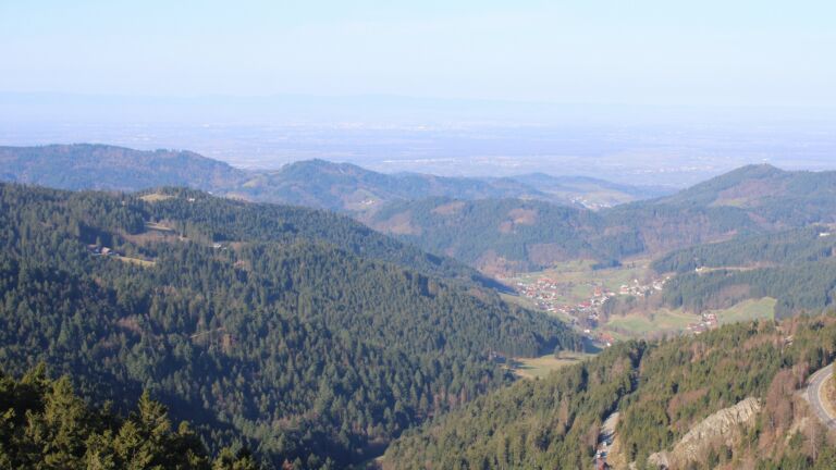 Dieses Bild zeigt eine Webcam-Aufnahme vom Achertal, aufgenommen am Dienstag, den 03.03.2026 um 09:40 Uhr. Die Temperatur betrug 9.2°C.