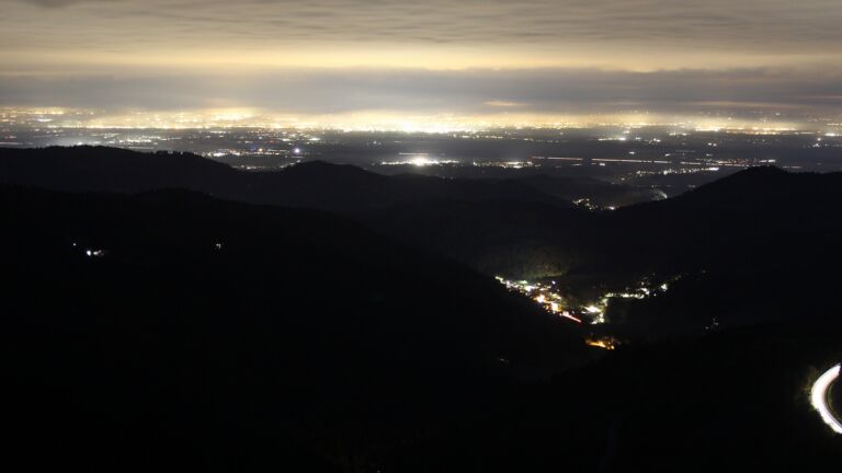 Dieses Bild zeigt eine Webcam-Aufnahme vom Achertal, aufgenommen am Freitag, den 17.10.2025 um 06:40 Uhr. Die Temperatur betrug 4.6°C.
