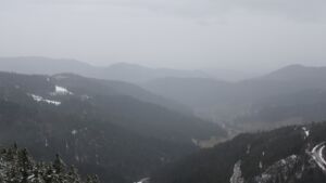 Dieses Bild zeigt eine Webcam-Aufnahme vom Achertal, aufgenommen am Dienstag, den 27.01.2026 um 16:30 Uhr. Die Temperatur betrug 1°C.