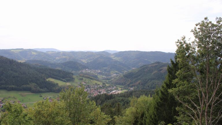 Dieses Bild zeigt eine Webcam-Aufnahme vom Achertal, aufgenommen am Sonntag, den 20.09.2026 um 15:00 Uhr. Die Temperatur betrug 21.9°C.