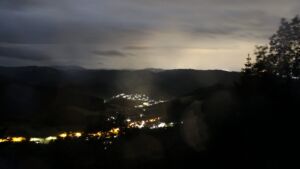 Dieses Bild zeigt eine Webcam-Aufnahme vom Achertal, aufgenommen am Freitag, den 05.06.2026 um 03:10 Uhr. Die Temperatur betrug 9.2°C.