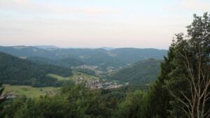 Dieses Bild zeigt eine Webcam-Aufnahme vom Achertal, aufgenommen am Donnerstag, den 23.07.2026 um 06:10 Uhr. Die Temperatur betrug 11.8°C.