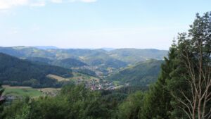 Dieses Bild zeigt eine Webcam-Aufnahme vom Achertal, aufgenommen am Sonntag, den 28.06.2026 um 08:40 Uhr. Die Temperatur betrug 25.8°C.