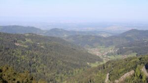 Dieses Bild zeigt eine Webcam-Aufnahme vom Achertal, aufgenommen am Mittwoch, den 29.04.2026 um 08:50 Uhr. Die Temperatur betrug 8.4°C.