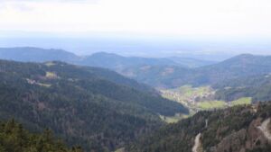 Dieses Bild zeigt eine Webcam-Aufnahme vom Achertal, aufgenommen am Sonntag, den 05.04.2026 um 16:00 Uhr. Die Temperatur betrug 11.6°C.