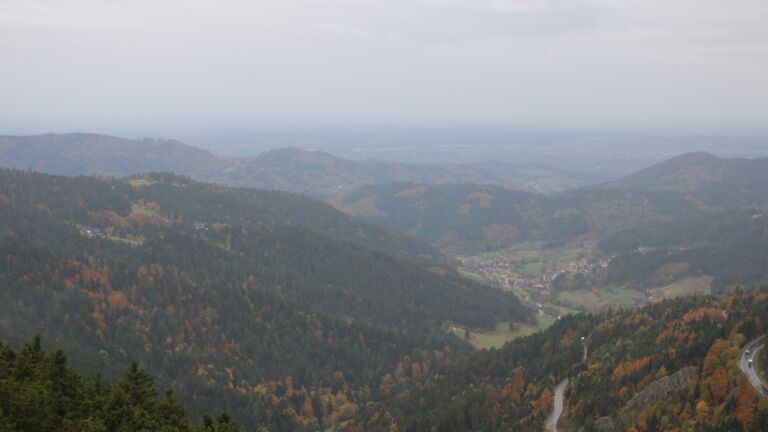 Dieses Bild zeigt eine Webcam-Aufnahme vom Achertal, aufgenommen am Montag, den 20.10.2025 um 10:20 Uhr. Die Temperatur betrug 8.8°C.