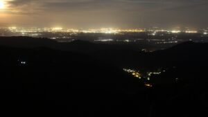 Dieses Bild zeigt eine Webcam-Aufnahme vom Achertal, aufgenommen am Mittwoch, den 29.04.2026 um 04:40 Uhr. Die Temperatur betrug 7.1°C.