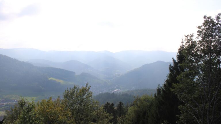 Dieses Bild zeigt eine Webcam-Aufnahme vom Achertal, aufgenommen am Montag, den 19.10.2026 um 15:40 Uhr. Die Temperatur betrug 14.5°C.