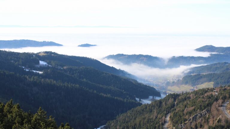 Dieses Bild zeigt eine Webcam-Aufnahme vom Achertal, aufgenommen am Dienstag, den 20.01.2026 um 13:50 Uhr. Die Temperatur betrug 11.6°C.