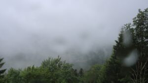 Dieses Bild zeigt eine Webcam-Aufnahme vom Achertal, aufgenommen am Dienstag, den 09.06.2026 um 11:00 Uhr. Die Temperatur betrug 9.9°C.