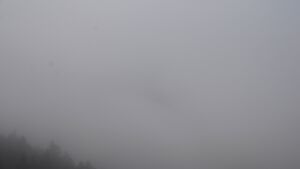 Dieses Bild zeigt eine Webcam-Aufnahme vom Achertal, aufgenommen am Freitag, den 05.12.2025 um 15:10 Uhr. Die Temperatur betrug 1.2°C.