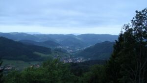 Dieses Bild zeigt eine Webcam-Aufnahme vom Achertal, aufgenommen am Donnerstag, den 21.05.2026 um 05:10 Uhr. Die Temperatur betrug 10.6°C.