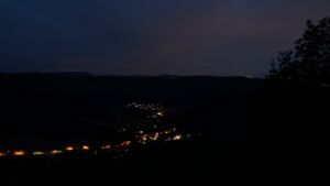 Dieses Bild zeigt eine Webcam-Aufnahme vom Achertal, aufgenommen am Mittwoch, den 10.06.2026 um 04:20 Uhr. Die Temperatur betrug 9.7°C.