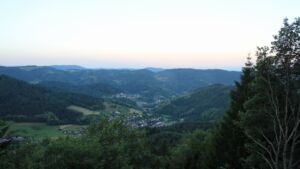 Dieses Bild zeigt eine Webcam-Aufnahme vom Achertal, aufgenommen am Samstag, den 20.06.2026 um 05:50 Uhr. Die Temperatur betrug 23.1°C.