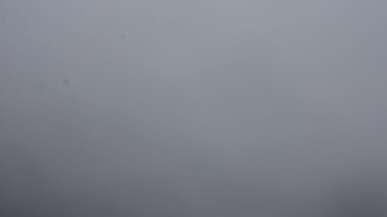 Dieses Bild zeigt eine Webcam-Aufnahme vom Achertal, aufgenommen am Sonntag, den 12.04.2026 um 09:10 Uhr. Die Temperatur betrug 2°C.