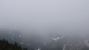 Dieses Bild zeigt eine Webcam-Aufnahme vom Achertal, aufgenommen am Freitag, den 03.04.2026 um 11:10 Uhr. Die Temperatur betrug 2.8°C.