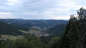 Dieses Bild zeigt eine Webcam-Aufnahme vom Achertal, aufgenommen am Samstag, den 29.08.2026 um 20:30 Uhr. Die Temperatur betrug 18.2°C.