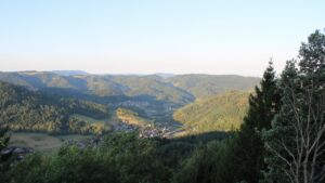 Dieses Bild zeigt eine Webcam-Aufnahme vom Achertal, aufgenommen am Mittwoch, den 12.08.2026 um 07:20 Uhr. Die Temperatur betrug 20.8°C.