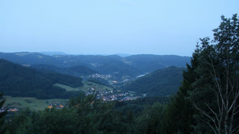 Dieses Bild zeigt eine Webcam-Aufnahme vom Achertal, aufgenommen am Samstag, den 18.07.2026 um 05:10 Uhr. Die Temperatur betrug 15.8°C.