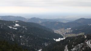 Dieses Bild zeigt eine Webcam-Aufnahme vom Achertal, aufgenommen am Mittwoch, den 14.01.2026 um 15:50 Uhr. Die Temperatur betrug 5.3°C.