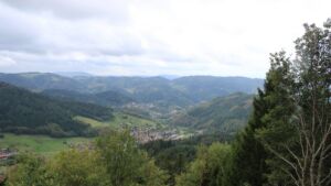 Dieses Bild zeigt eine Webcam-Aufnahme vom Achertal, aufgenommen am Sonntag, den 11.10.2026 um 12:30 Uhr. Die Temperatur betrug 9.6°C.