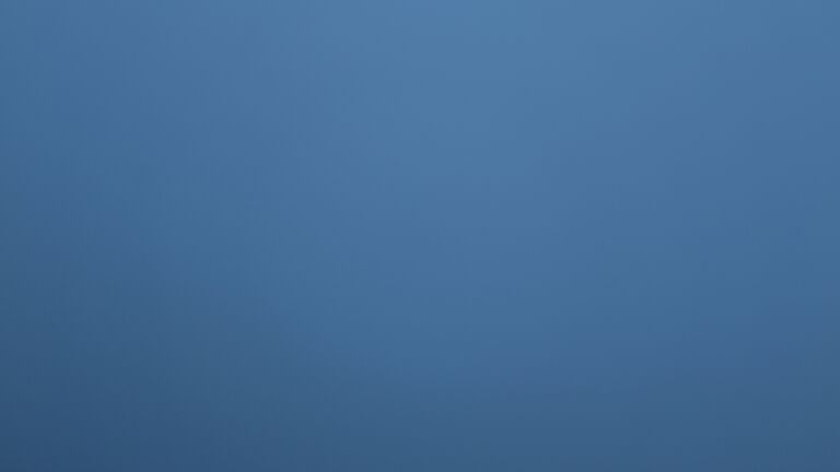 Dieses Bild zeigt eine Webcam-Aufnahme vom Achertal, aufgenommen am Donnerstag, den 21.08.2025 um 06:10 Uhr. Die Temperatur betrug 12.9°C.