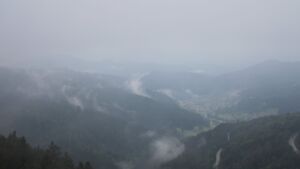 Dieses Bild zeigt eine Webcam-Aufnahme vom Achertal, aufgenommen am Sonntag, den 10.05.2026 um 20:00 Uhr. Die Temperatur betrug 10.2°C.