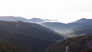 Dieses Bild zeigt eine Webcam-Aufnahme vom Achertal, aufgenommen am Mittwoch, den 25.02.2026 um 17:10 Uhr. Die Temperatur betrug 13.5°C.