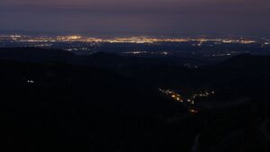 Dieses Bild zeigt eine Webcam-Aufnahme vom Achertal, aufgenommen am Samstag, den 01.11.2025 um 06:30 Uhr. Die Temperatur betrug 11.8°C.