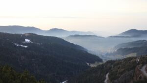 Dieses Bild zeigt eine Webcam-Aufnahme vom Achertal, aufgenommen am Samstag, den 17.01.2026 um 16:20 Uhr. Die Temperatur betrug 6.2°C.