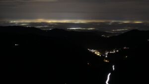 Dieses Bild zeigt eine Webcam-Aufnahme vom Achertal, aufgenommen am Sonntag, den 21.12.2025 um 00:00 Uhr. Die Temperatur betrug 9.1°C.